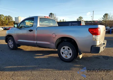 2010 Toyota Tundra z USA, uszkodzony, nr VIN 5TFLU5F12AX022315